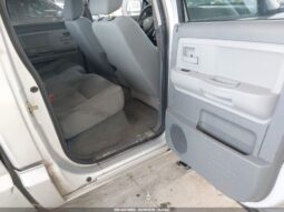 
										2005 Dodge Dakota full									