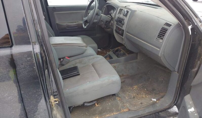 
								2005 Dodge Dakota full									
