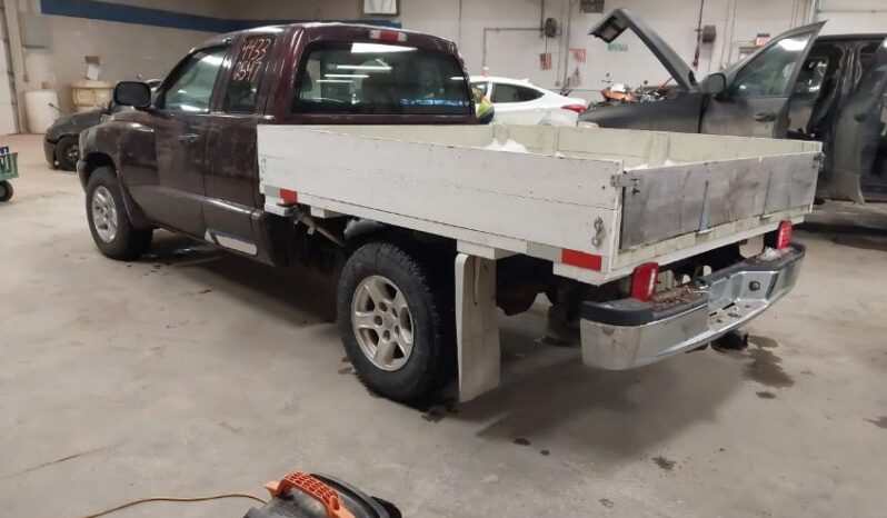 
								2005 Dodge Dakota full									