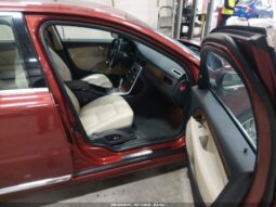 
										2011 Volvo S80 full									
