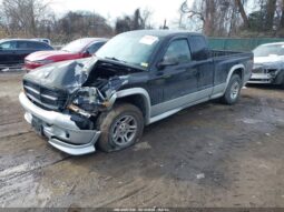 
										2003 Dodge Dakota full									