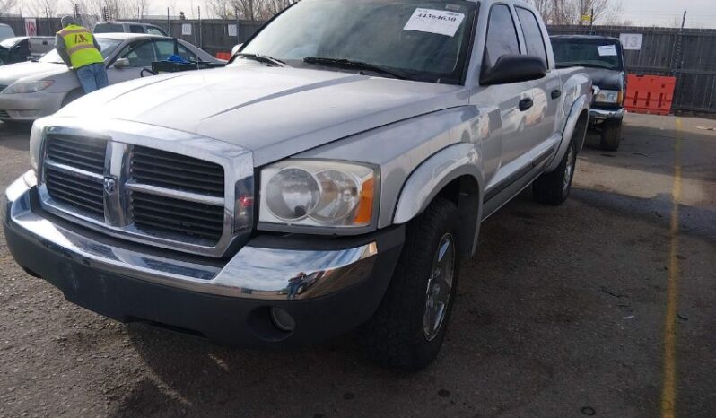 
								2005 Dodge Dakota full									