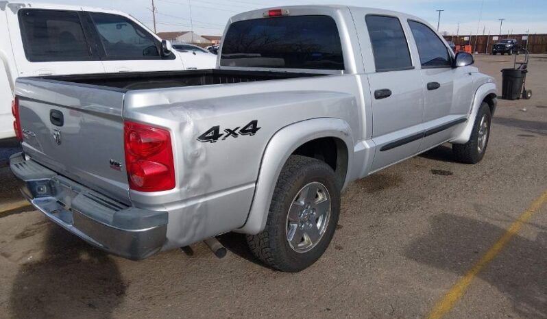 
								2005 Dodge Dakota full									