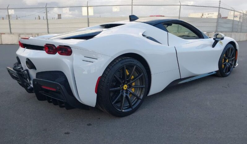 
								2022 Ferrari Sf90 stradale full									