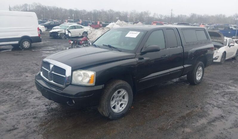 
								2005 Dodge Dakota full									
