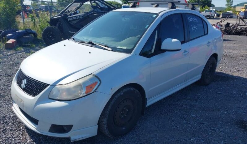 
								2013 Suzuki Sx4 full									