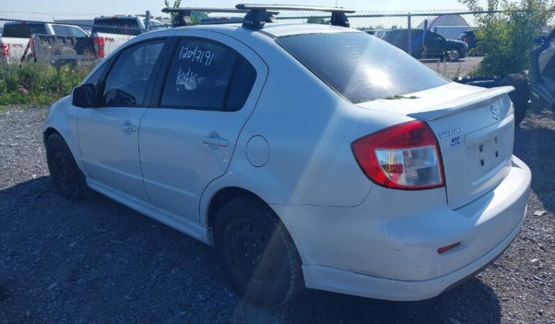
								2013 Suzuki Sx4 full									