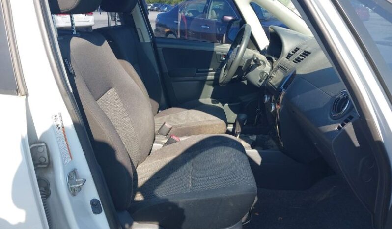 
								2013 Suzuki Sx4 full									