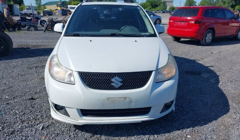 
								2013 Suzuki Sx4 full									