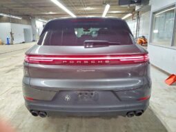 
										2024 Porsche Cayenne full									