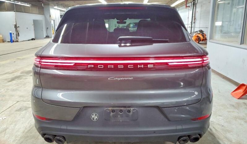 
								2024 Porsche Cayenne full									