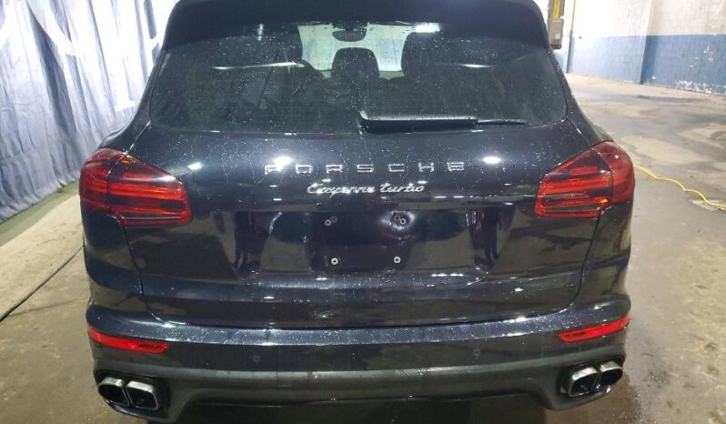 
								2018 Porsche Cayenne full									