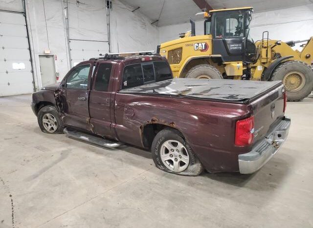 
								2005 Dodge Dakota full									