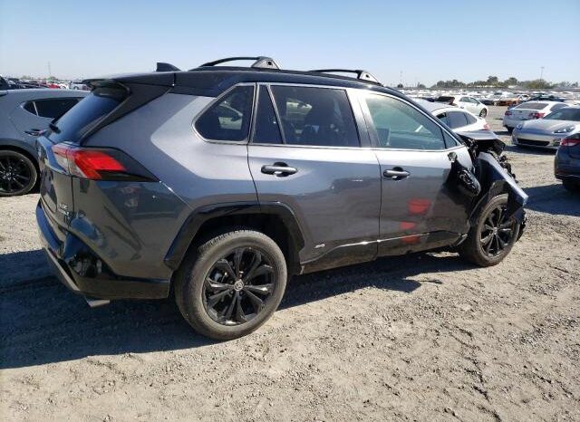 
								2022 Toyota Rav4 full									