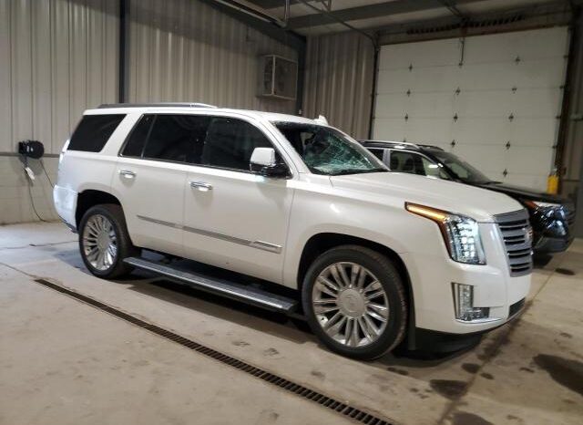 
								2016 Cadillac Escalade full									