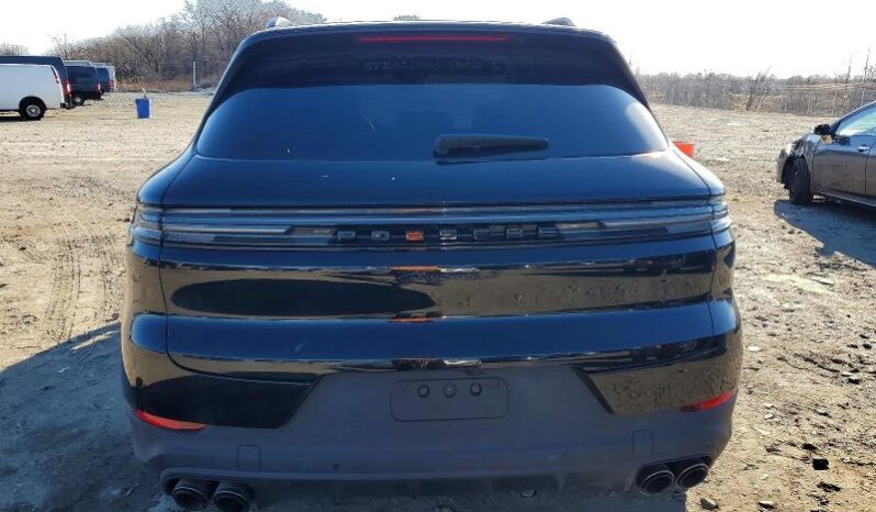 
								2024 Porsche Cayenne full									