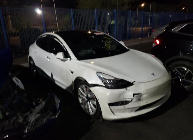 
								2019 Tesla Model 3 full									