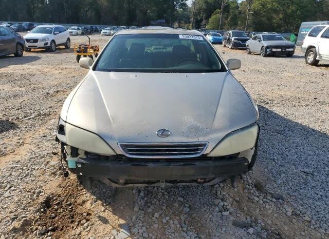 
								2000 Lexus Es 300 full									