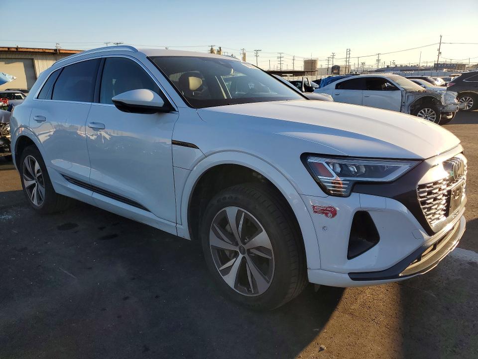 2024 Audi Q8