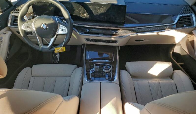 
								2026 BMW X7 full									