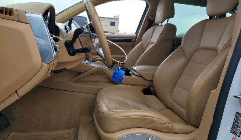 
								2017 Porsche Cayenne full									