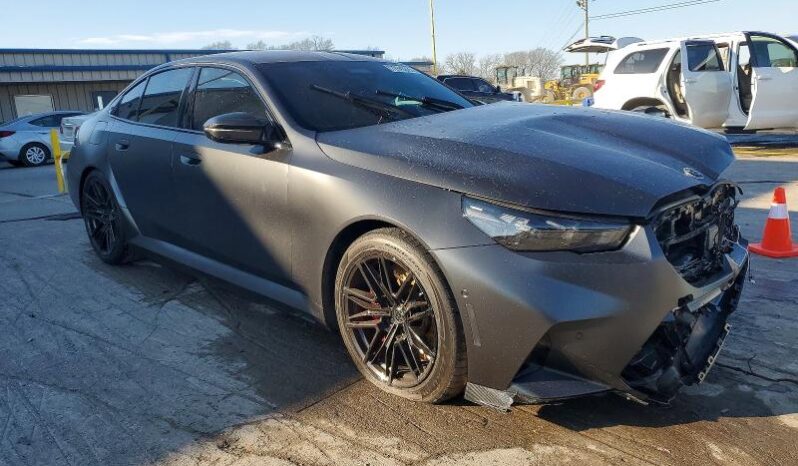 
								2026 BMW M5 full									