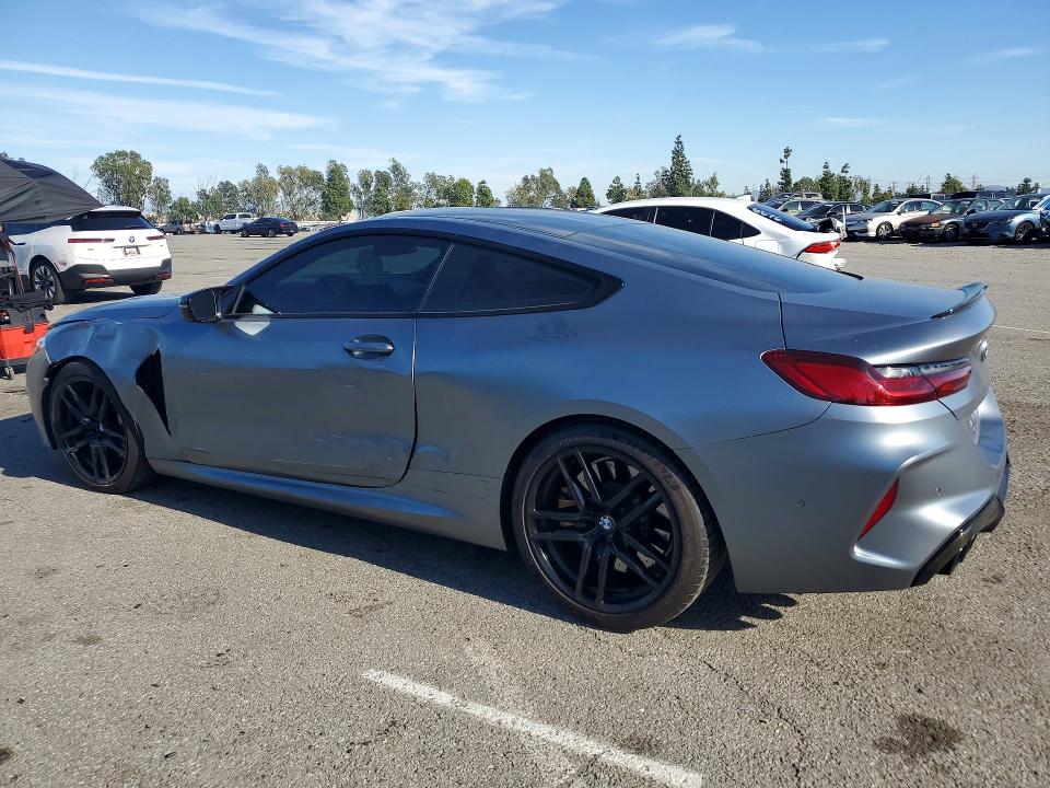 2020 BMW M8