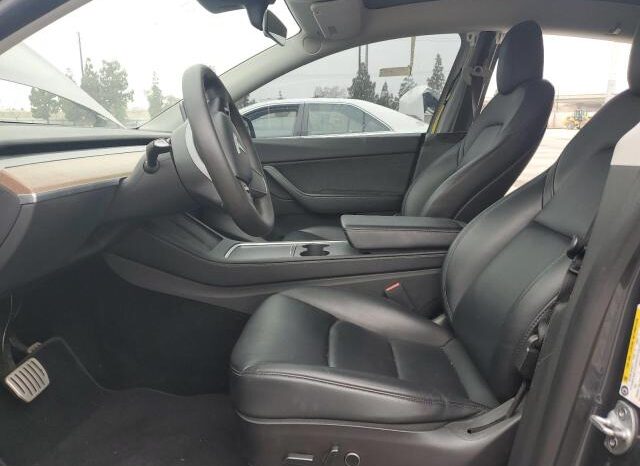 
								2022 Tesla Model y full									