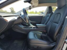 
										2017 Tesla Model 3 full									