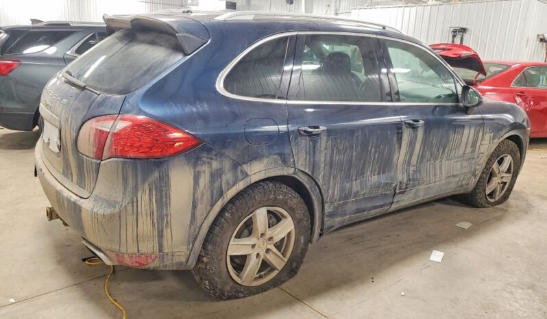 
								2013 Porsche Cayenne full									