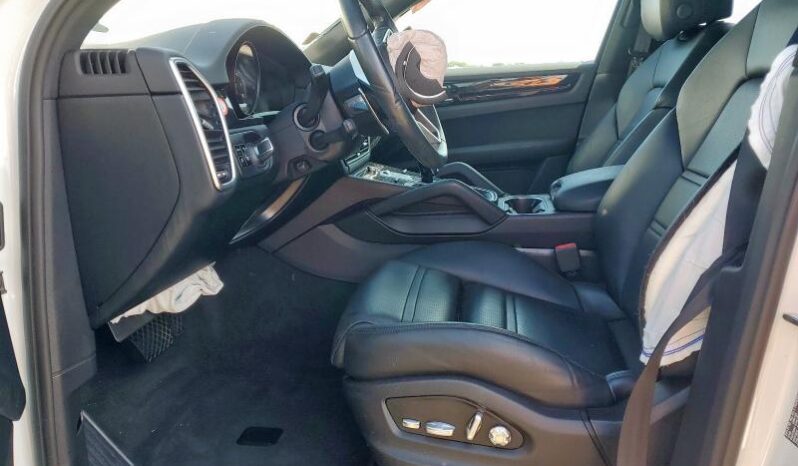
								2019 Porsche Cayenne full									