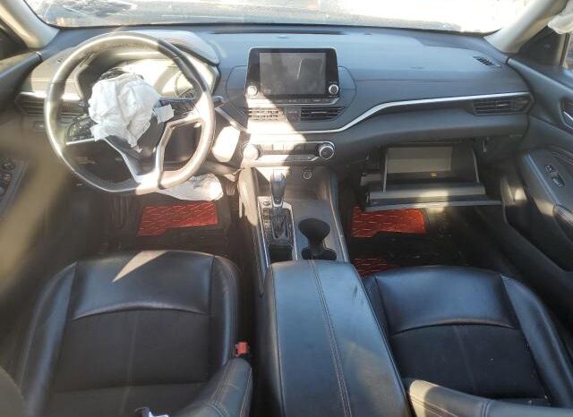 
								2021 Nissan Altima sr full									