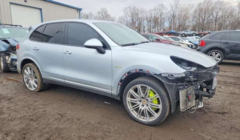 
								2017 Porsche Cayenne full									