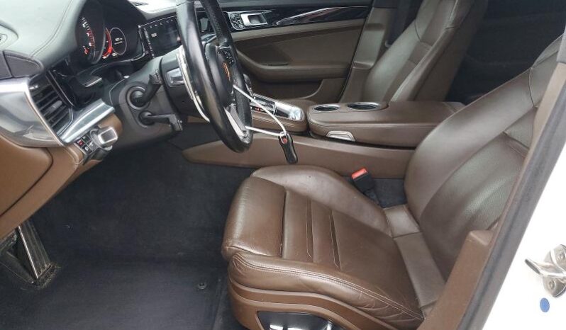 
								2017 Porsche Panamera full									