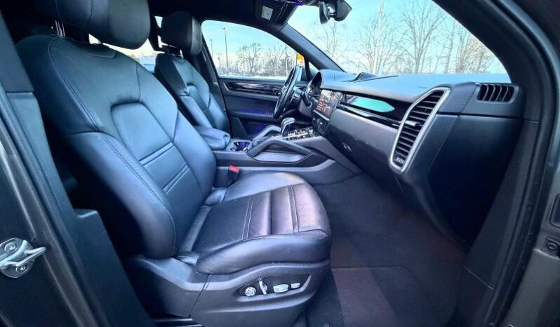 
								2021 Porsche Cayenne full									