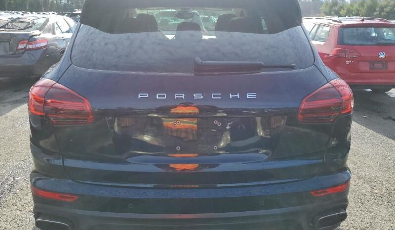 
								2015 Porsche Cayenne full									