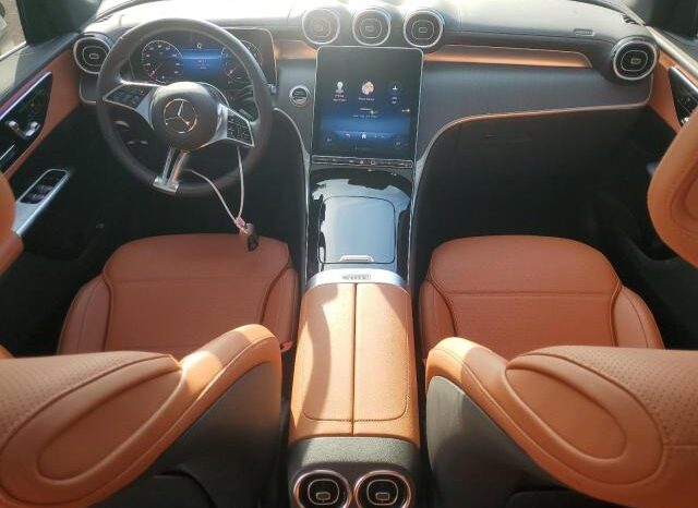 
								2025 Mercedes-benz Glc 300 4m full									