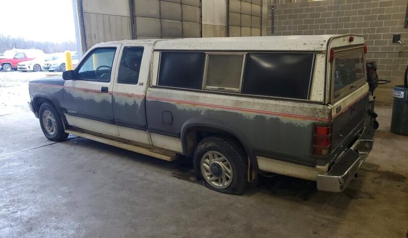 
								1992 Dodge Dakota full									