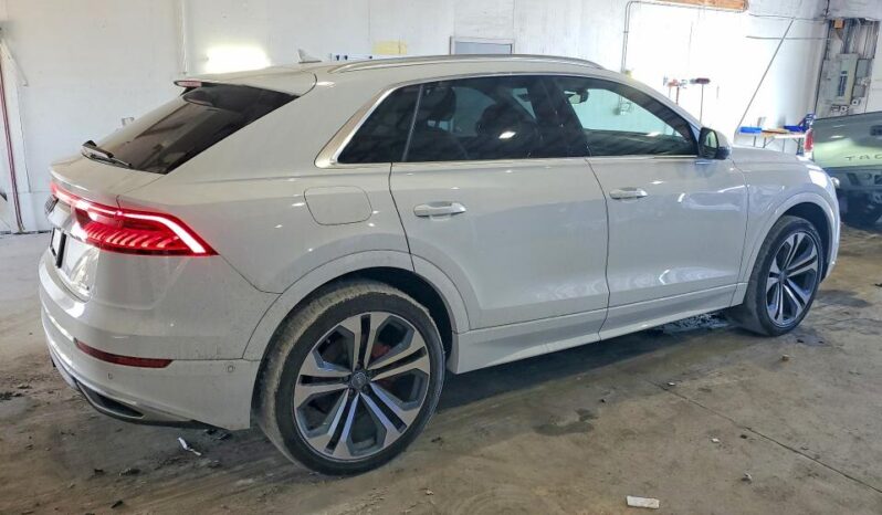 
								2019 Audi Q8 full									