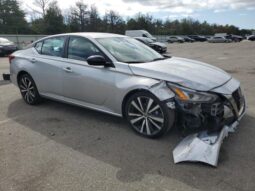 
										2022 Nissan Altima sr full									