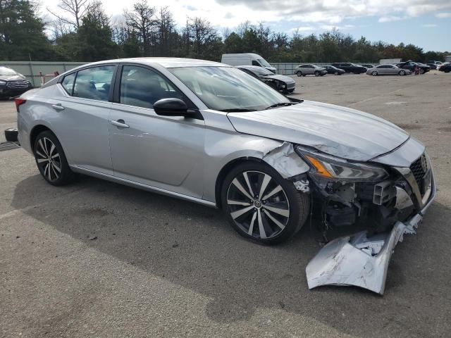 2022 Nissan Altima sr