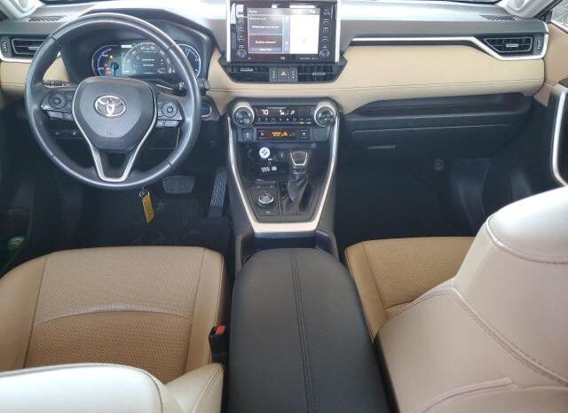 
								2020 Toyota Rav4 full									