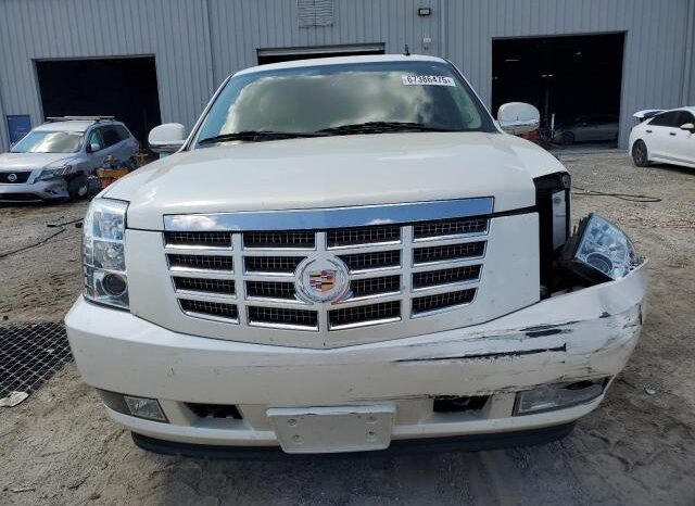 
								2013 Cadillac Escalade full									