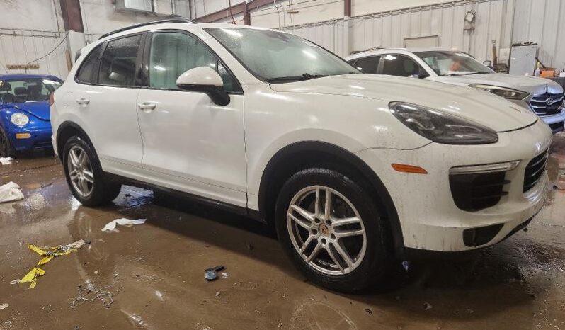 
								2016 Porsche Cayenne full									
