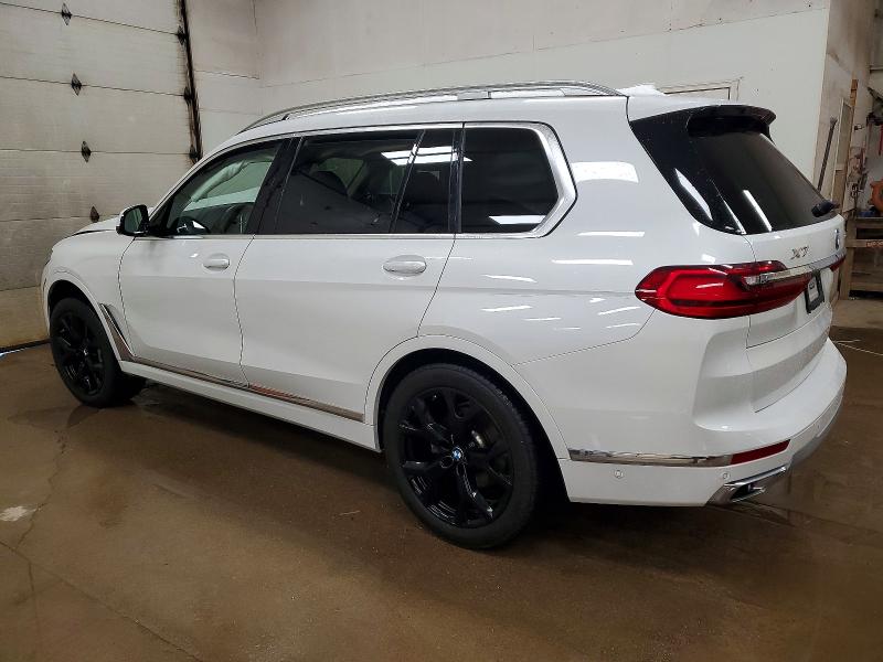 2022 BMW X7