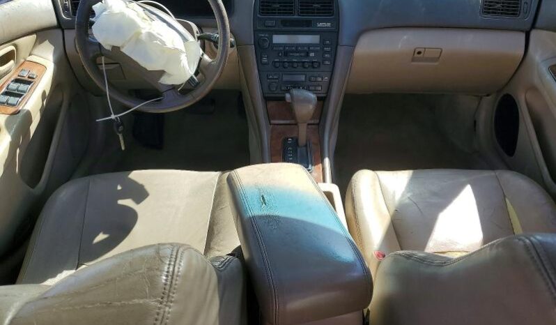 
								1998 Lexus Es 300 full									