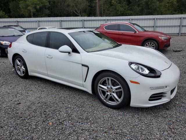 2015 Porsche Panamera