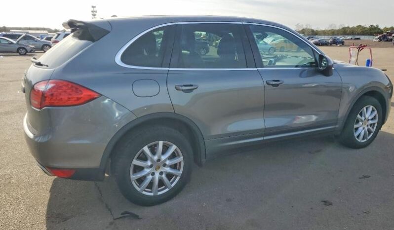 
								2014 Porsche Cayenne full									