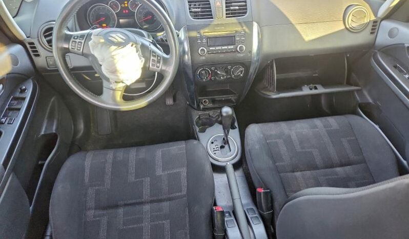 
								2011 Suzuki Sx4 full									
