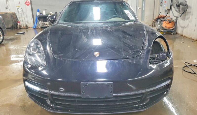 
								2018 Porsche Panamera full									